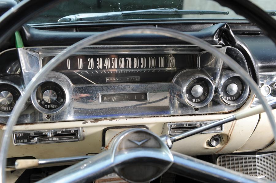  Cadillac Eldorado Biarritz 1958 года  (фото 7 из 15)